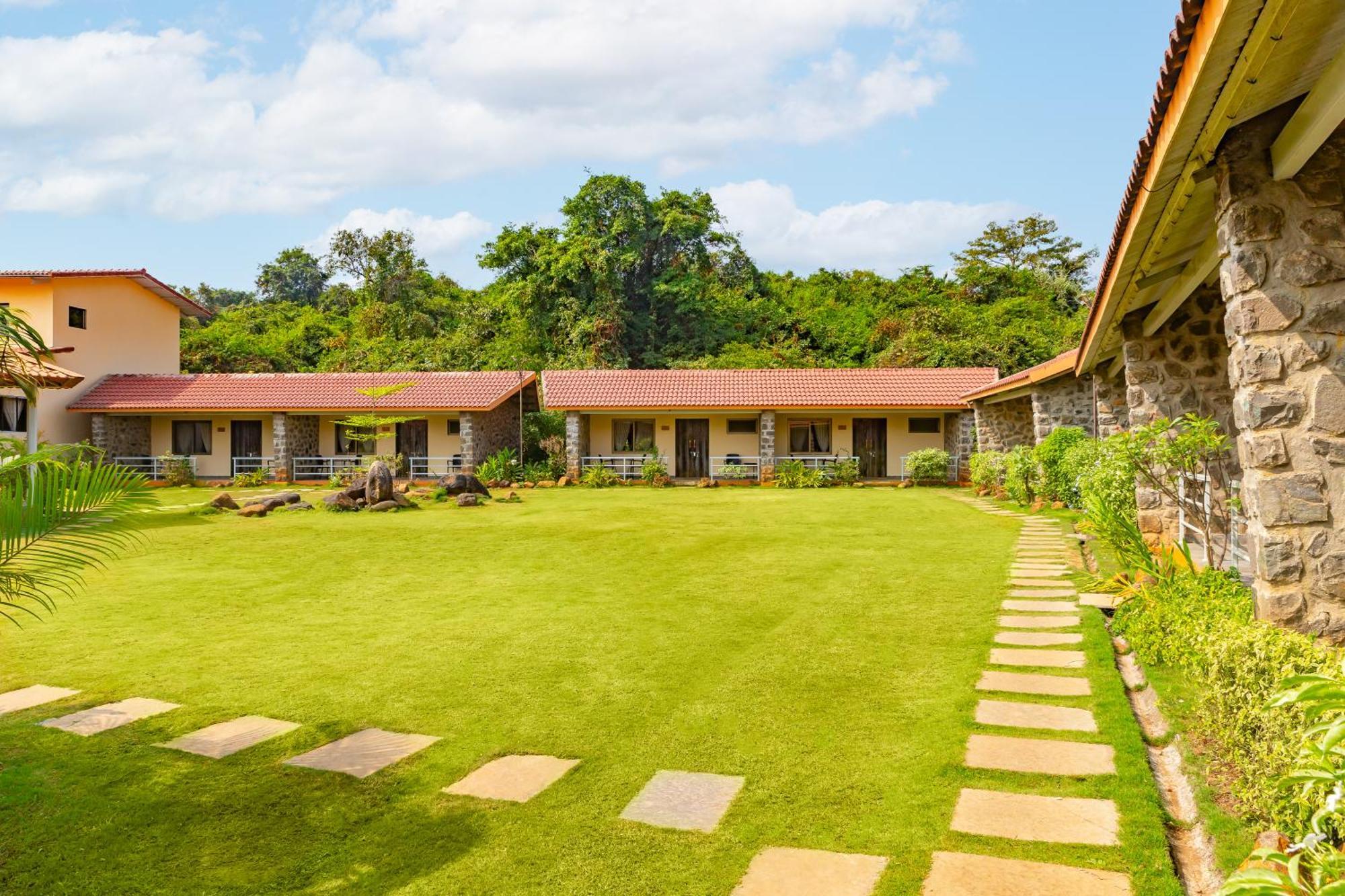 Casa Amora ロナバラ エクステリア 写真