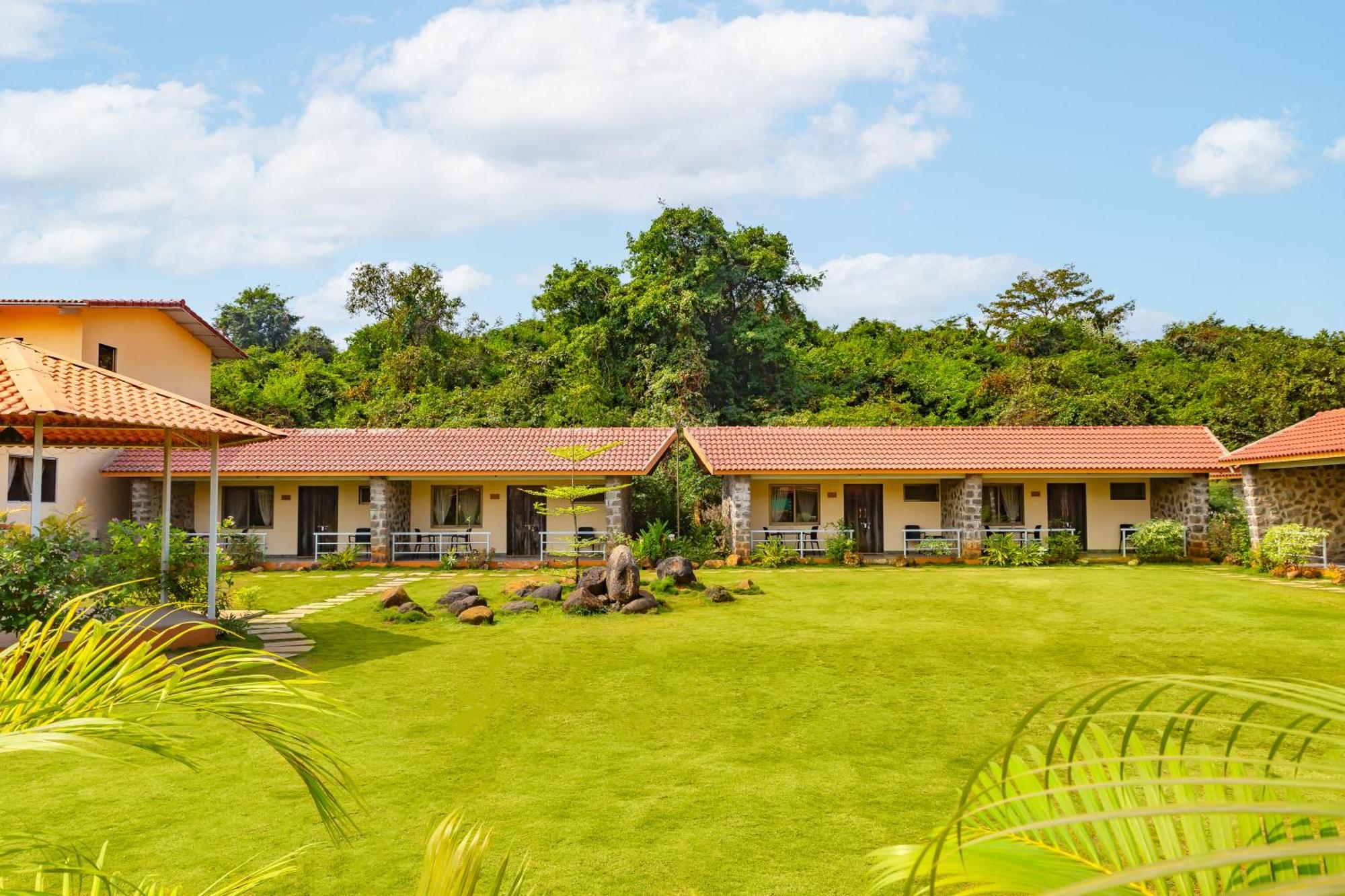 Casa Amora ロナバラ エクステリア 写真